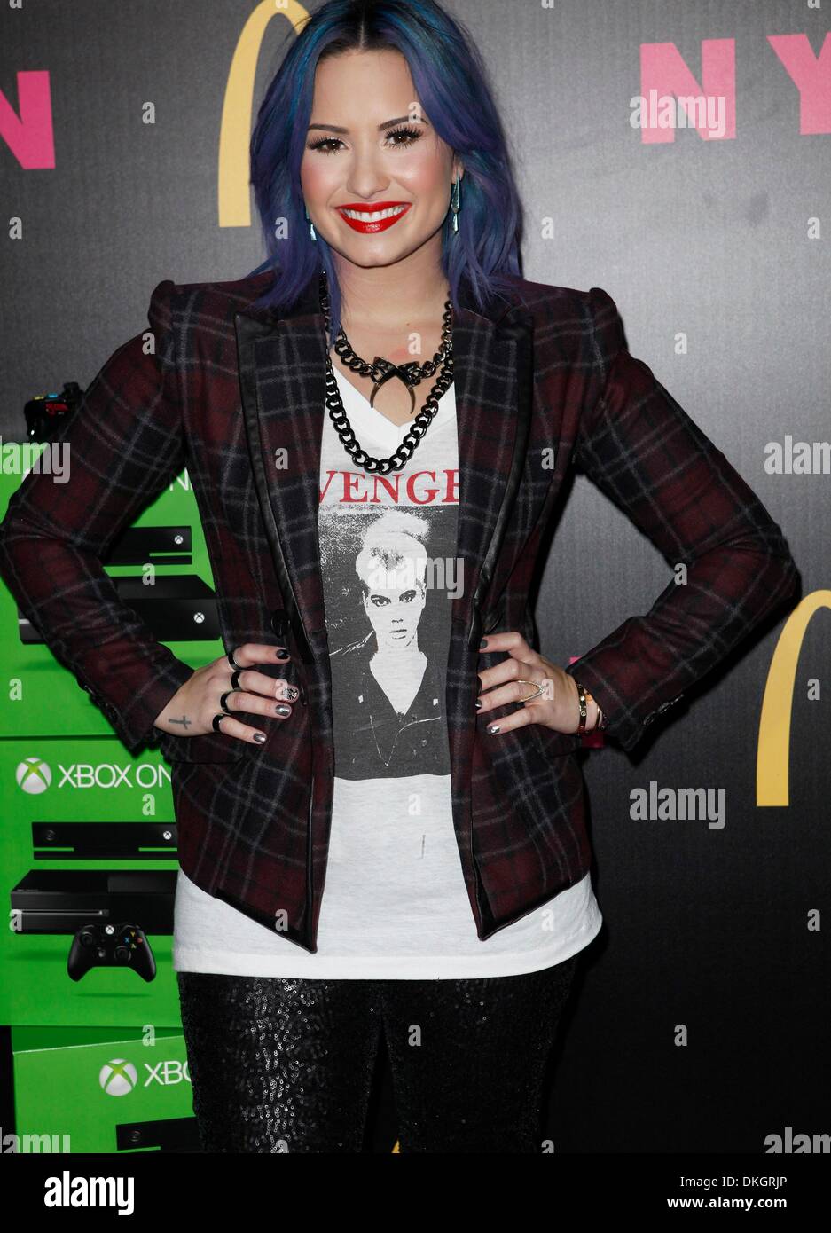 Los Angeles, CA, USA. 5th Dec, 2013. Demi Lovato at arrivals for NYLON Magazine December Issue Celebration, Smashbox Studios West Hollywood, Los Angeles, CA December 5, 2013. Credit:  Emiley Schweich/Everett Collection/Alamy Live News Stock Photo