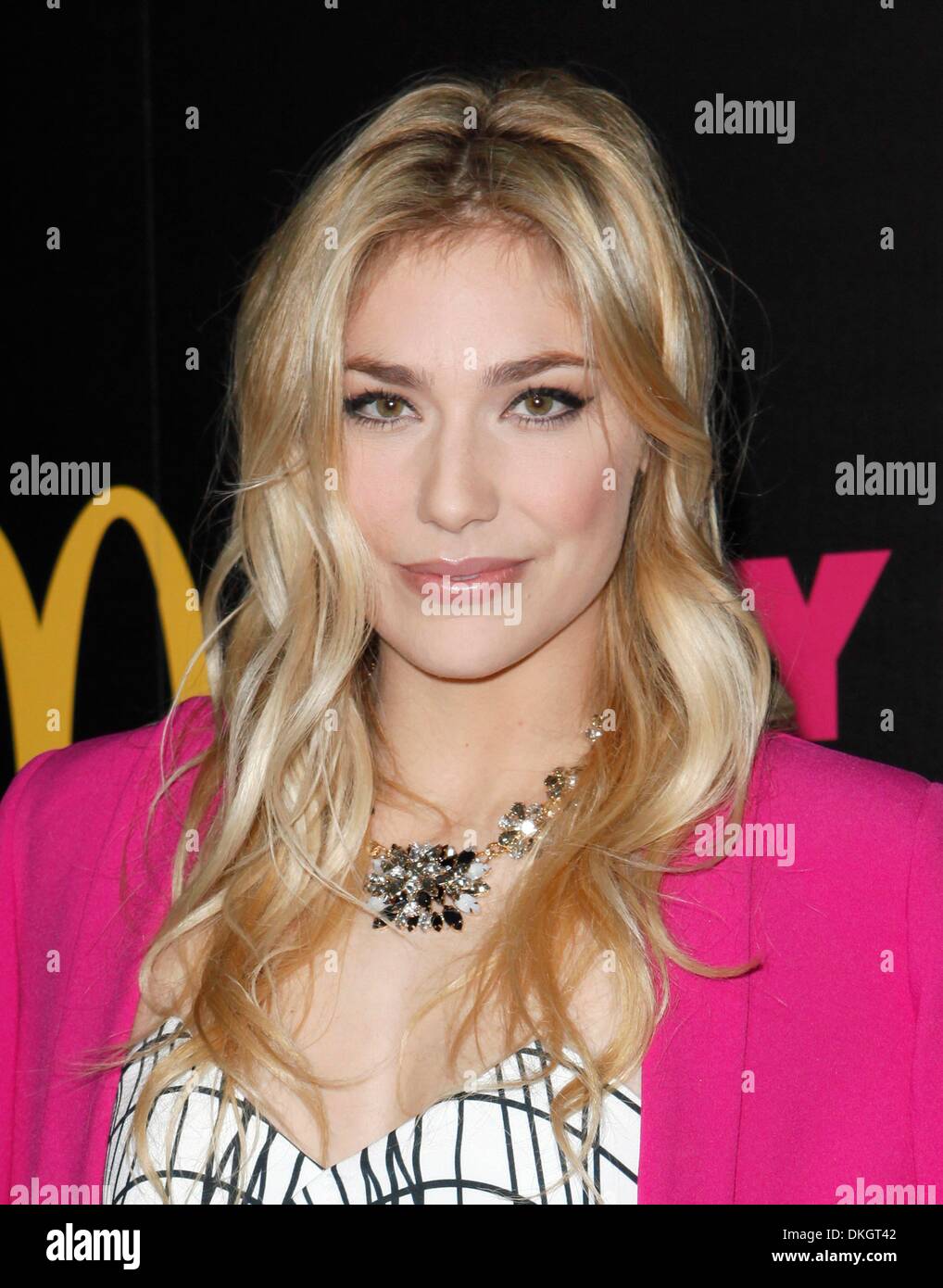 Los Angeles, CA, USA. 5th Dec, 2013. Shoshana Bush at arrivals for NYLON Magazine December Issue Celebration, Smashbox Studios West Hollywood, Los Angeles, CA December 5, 2013. Credit:  Emiley Schweich/Everett Collection/Alamy Live News Stock Photo