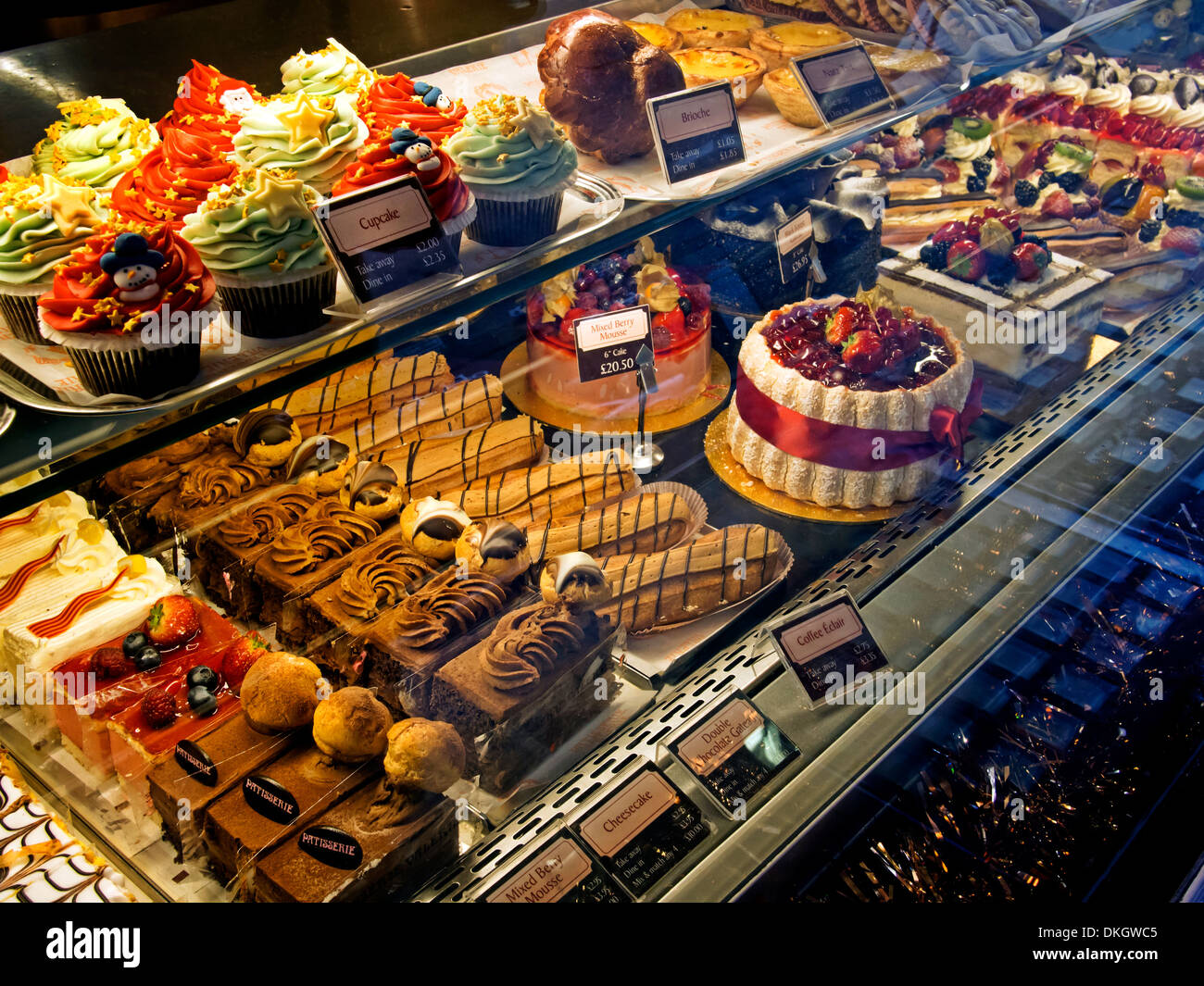 French patisserie hires stock photography and images Alamy