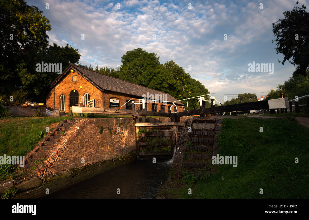Marsworth Top Lock No. 45 Bulbourne Grand Union Canal near Tring Herts UK Stock Photo