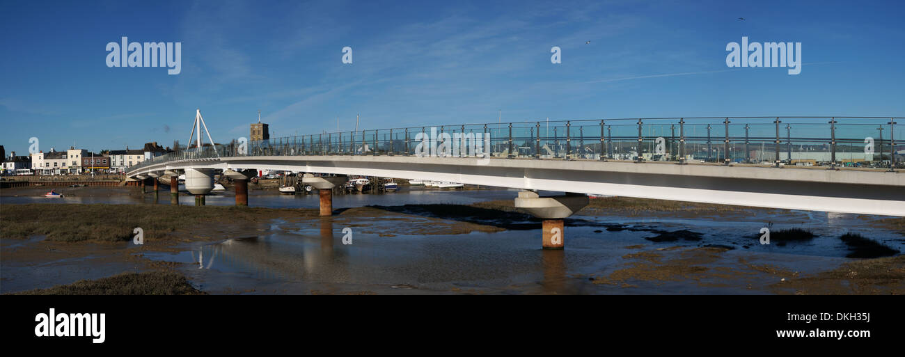 The new Adur Ferry Bridge linking Shoreham by Sea with Shoreham Beach, West Sussex, UK Stock Photo