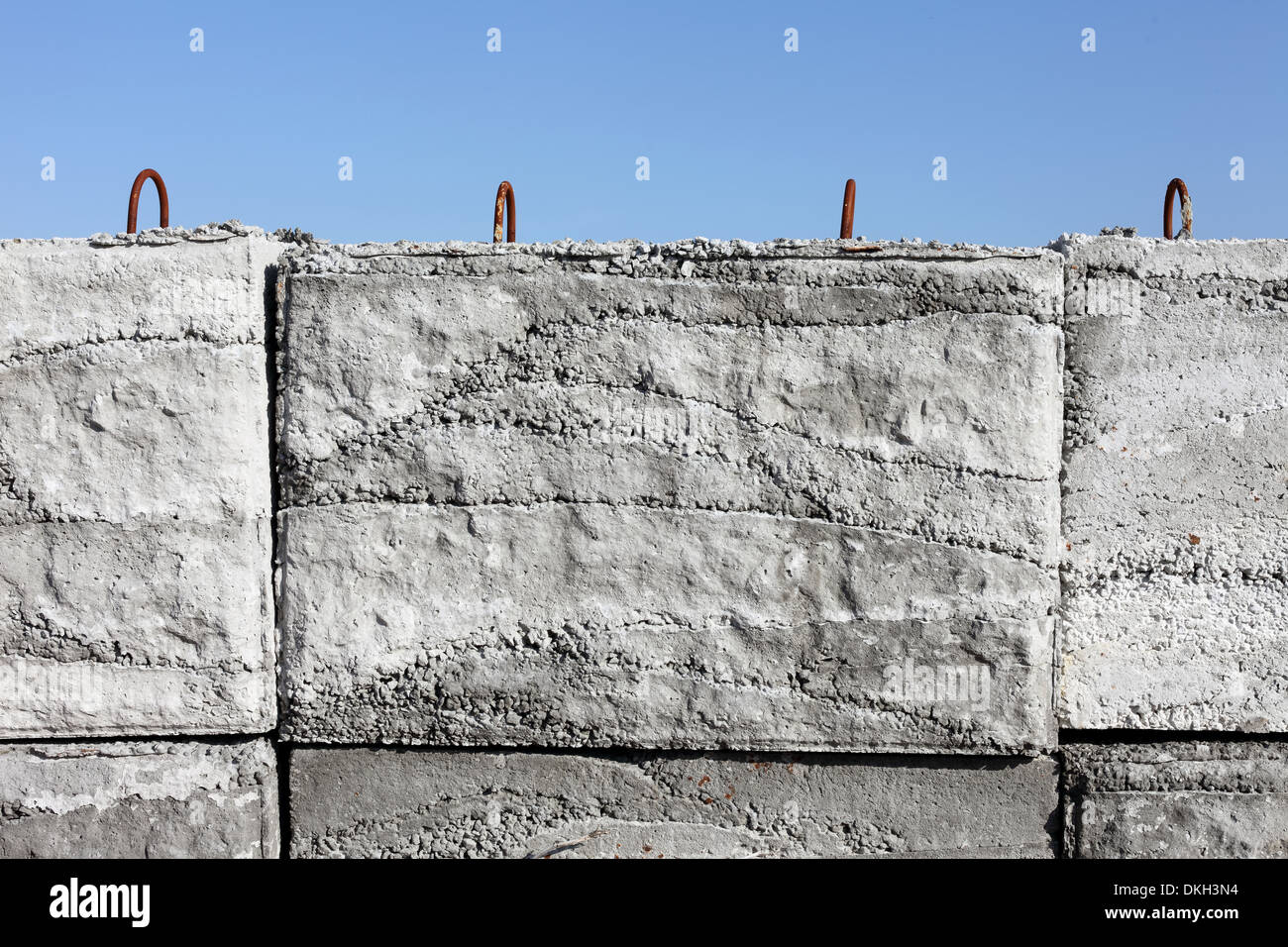 Heavy weight concrete hires stock photography and images Alamy