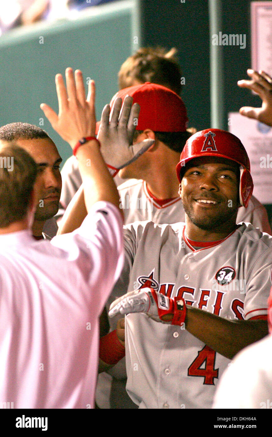 22 July 2009 Los Angeles Angels' Howie Kendrick gets highfives in the