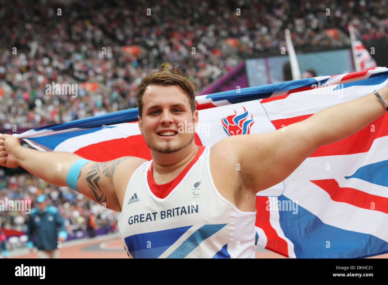 Aled davies discus gold hires stock photography and images Alamy
