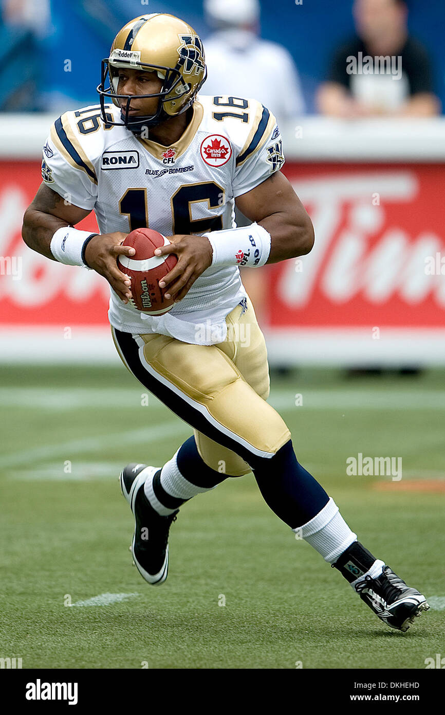 Winnipeg Blue Bomber QB Michael Bishop # 16 in first half action at the  Rogers Centre in Toronto during a CFL game between the Winnipeg Blue Bombers  and Toronto Argonauts..*****FOR EDITORIAL USE