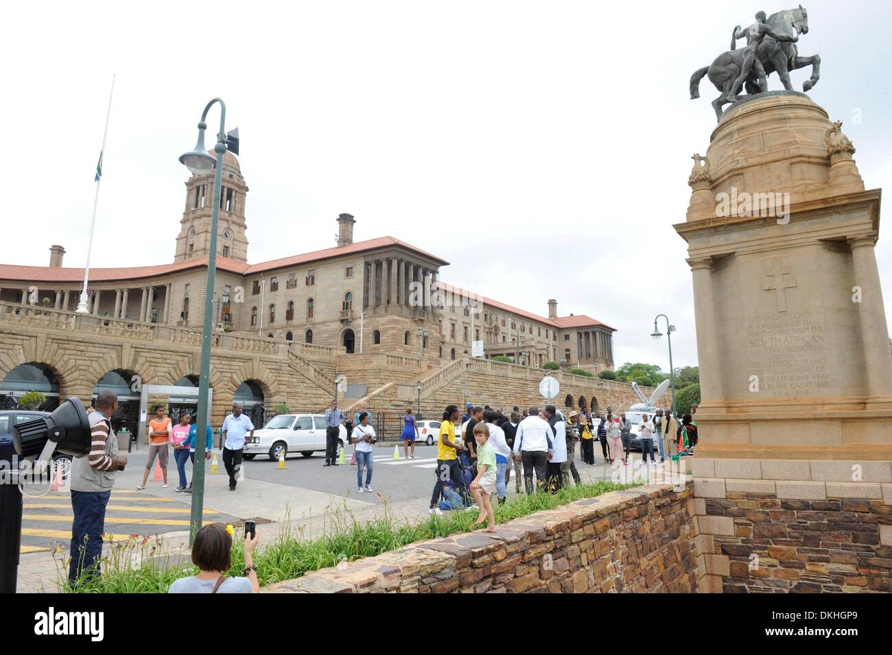 Pretoria, South Africa. 6th December 2013. People gathering at the Union Buildings on December 06, 2013 in Pretoria, South Africa.  The Father of the Nation, Nelson Mandela, Tata Madiba, passed away quietly on the evening of December 5, 2013 at his home in Houghton with family. (Photo by Gallo Images / Lefty Shivambu) Credit:  Gallo images/Alamy Live News Stock Photo