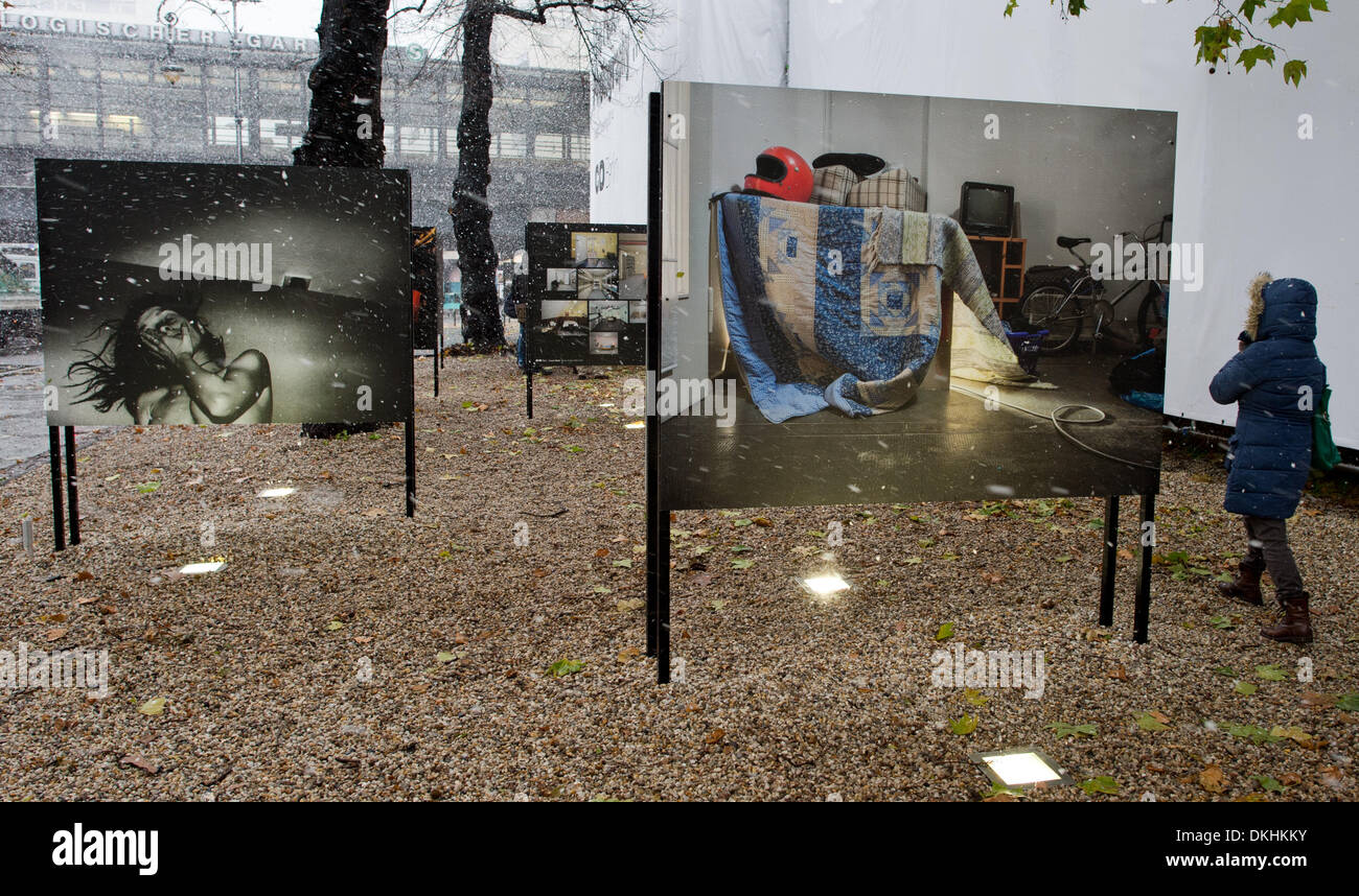 Berlin, Germany. 6th Dec, 2013. Visitors walk through the Open-Air ...