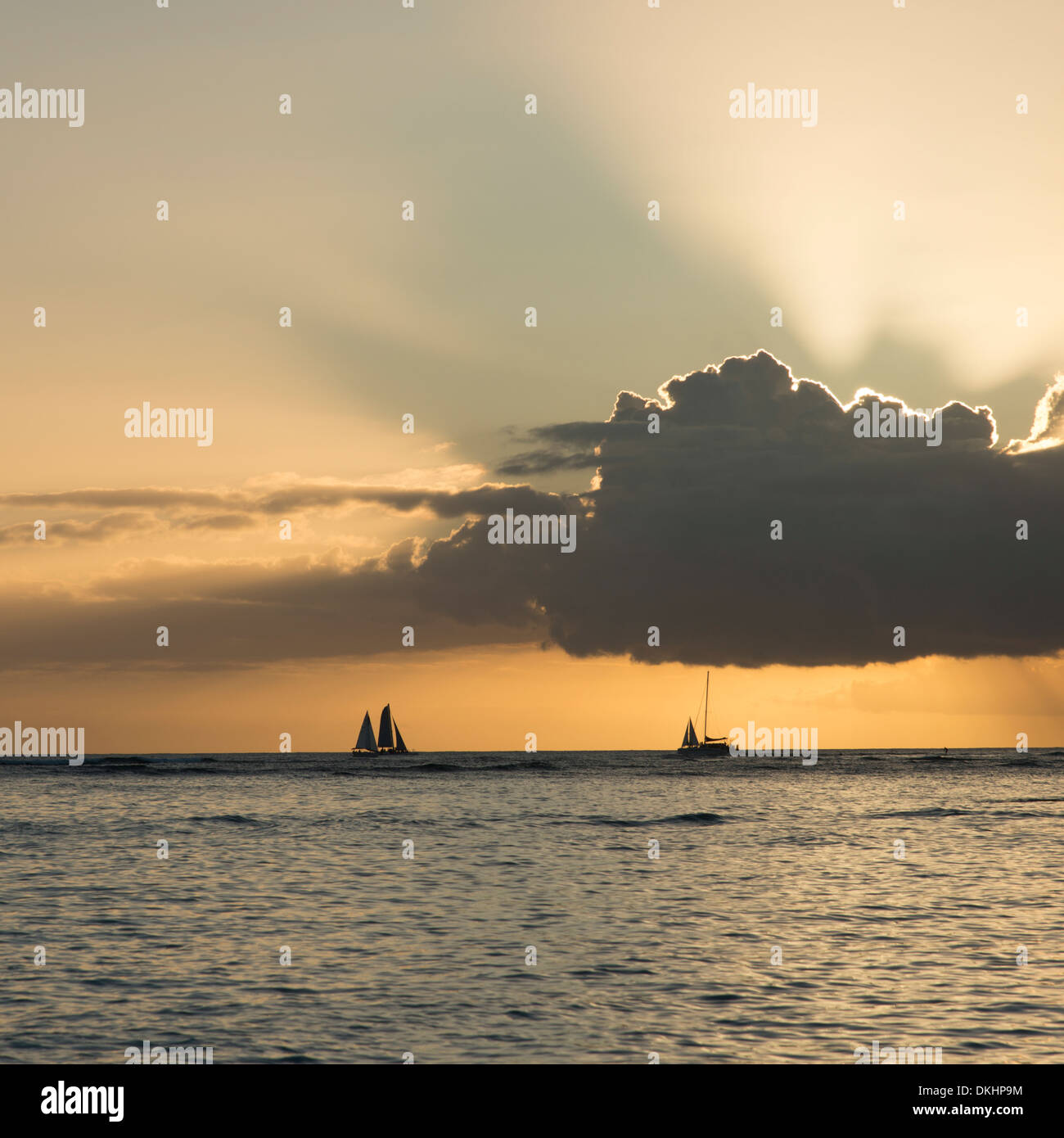 Usa hawaii oahu honolulu sailboats hi-res stock photography and images ...