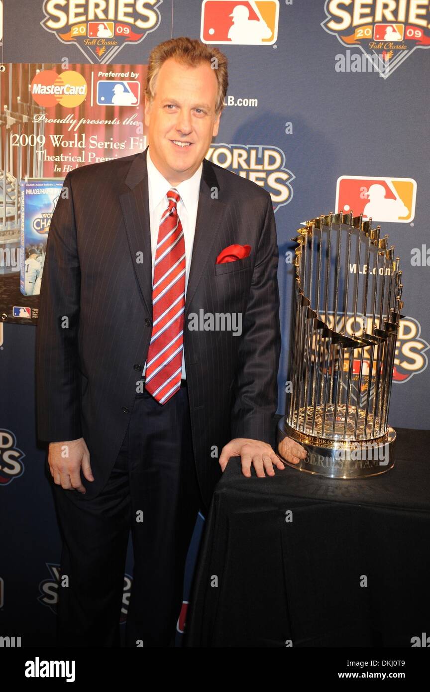 Nov 23, 2009 Manhattan, New York, USA Yankees announcer MICHAEL KAY