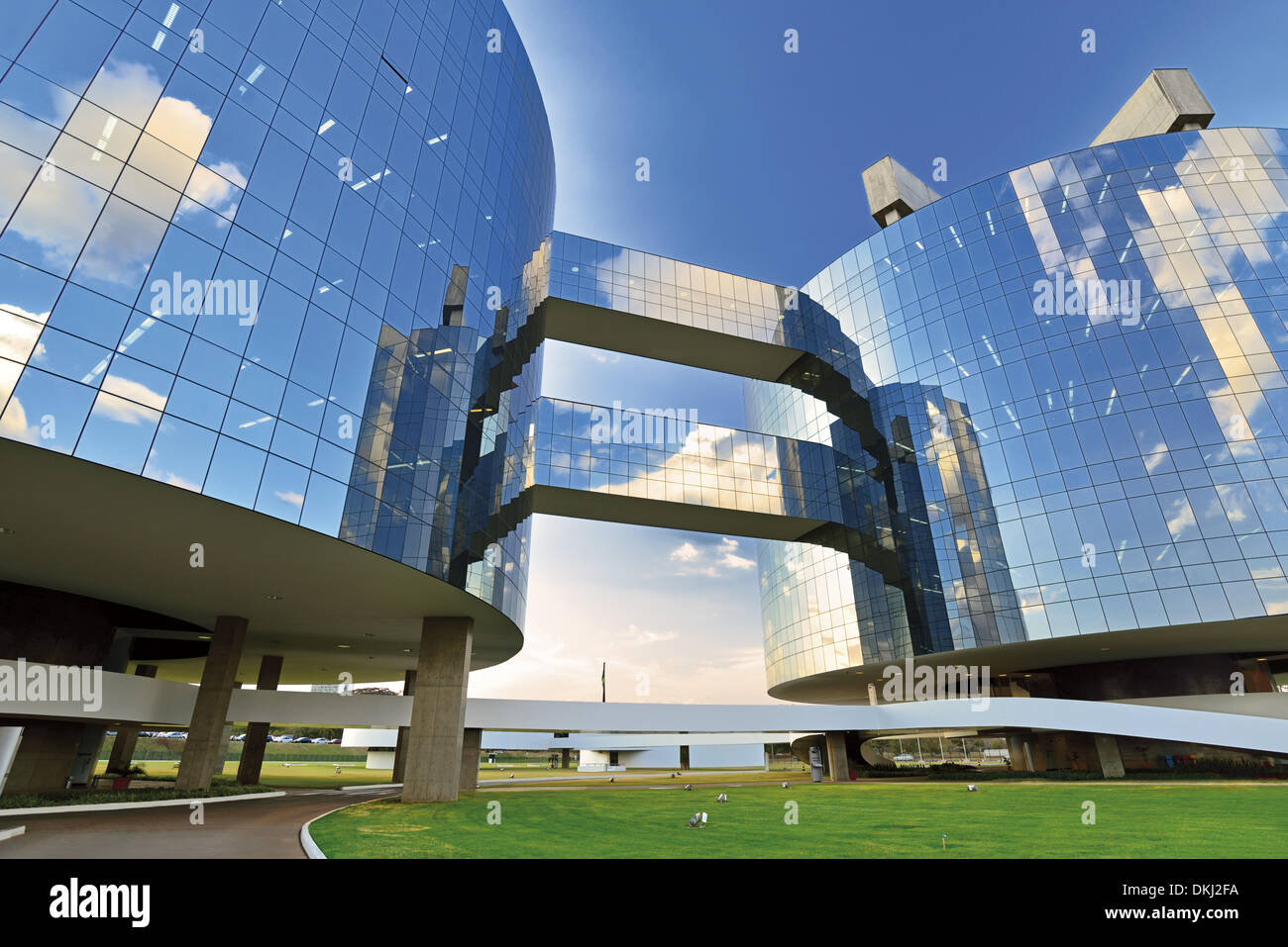 Brazil, Brasilia, General Prosecution Department of the Federal Republic of Brazil, building, architecture, Oscar Niemeyer, travel, tourism, sightseeing, construction, state building, brazilian capital, capital of Brazil, glass, towers, outside view, World Stock Photo