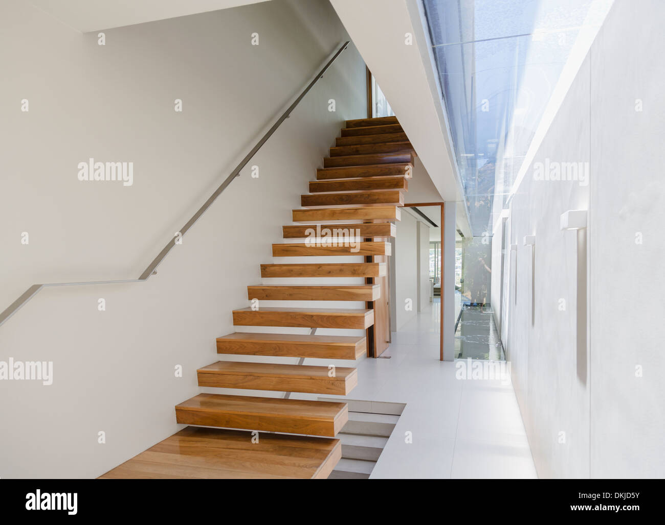 Floating staircase hi-res stock photography and images - Alamy