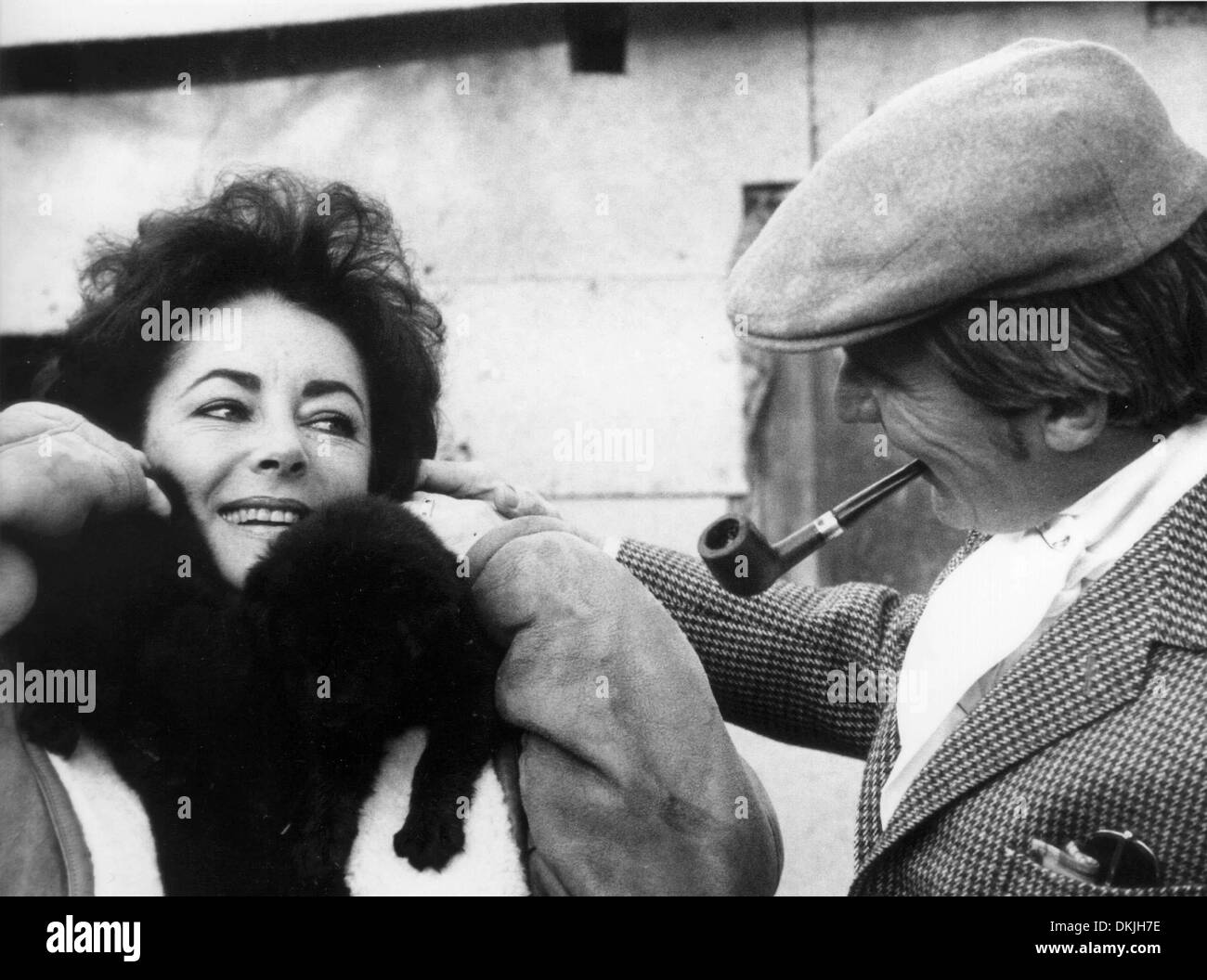 Apr. 18, 2000 - ELIZABETH TAYLOR/SEN. JOHN WARNER. FRANCESCA HILTON/(Credit Image: © Globe Photos/ZUMAPRESS.com) Stock Photo