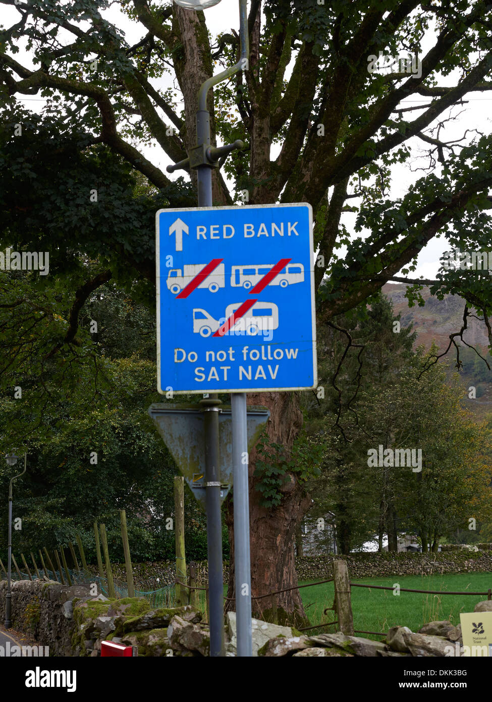 Do not follow Sat Nav sign in Grasmere, Cumbria Stock Photo
