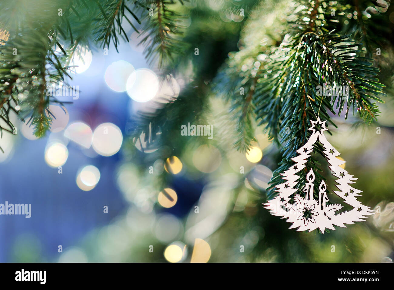Branches fir hi-res stock photography and images - Alamy