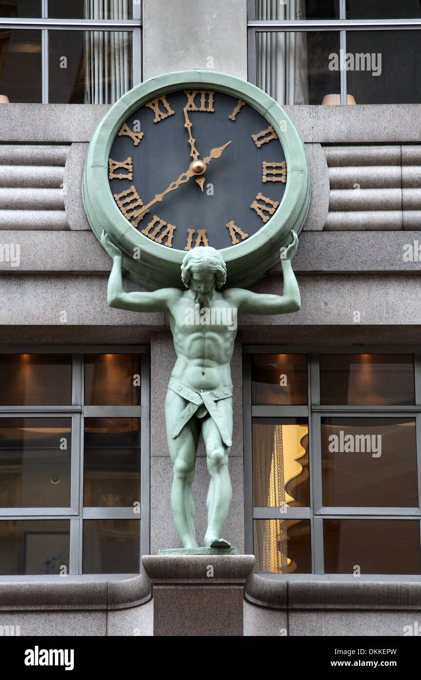 Tiffany's Flagship Jewelry store on 5th Avenue in New York with Atlas holding a Clock Stock Photo