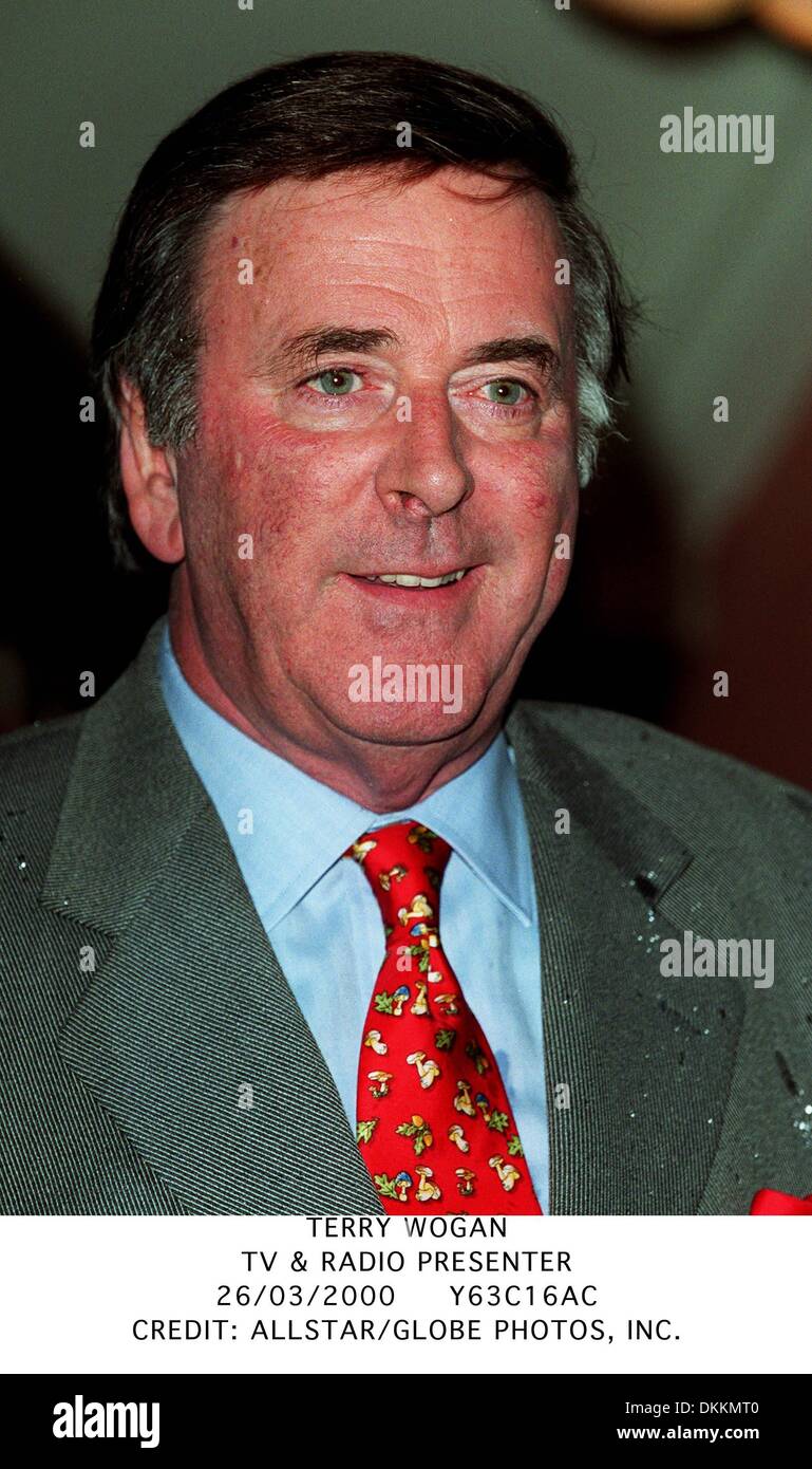 Tv presenter terry wogan hi-res stock photography and images - Alamy