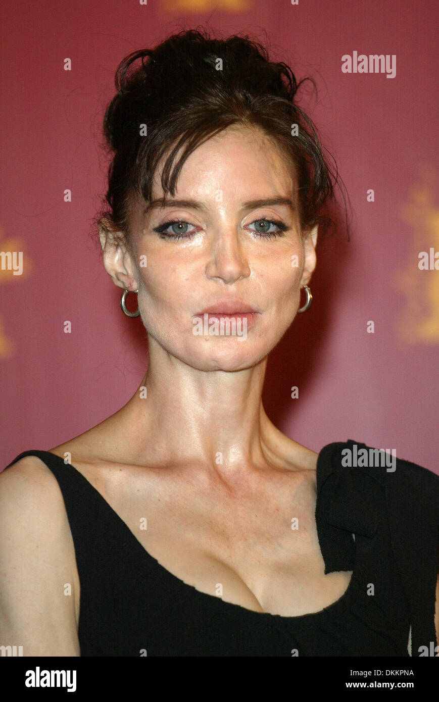 Anna thomson hi-res stock photography and images - Alamy