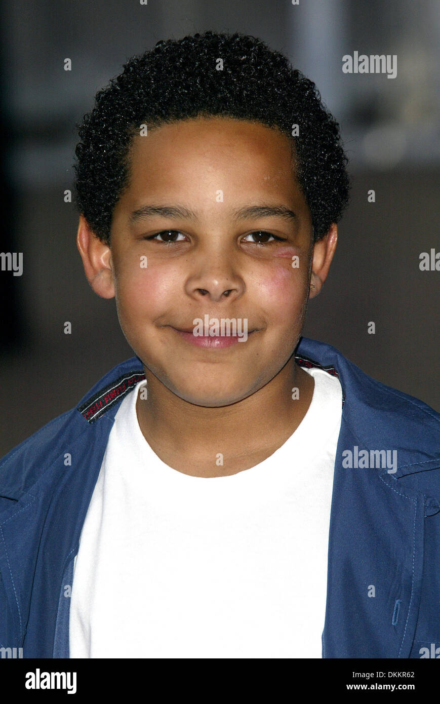 OMERO MUMBA.ACTOR & BROTHER OF SAMANTHA.ONDON, ENGL.THE ODEON, LEICESTER SQUARE, L.26/06/2002.DI2897. Stock Photo