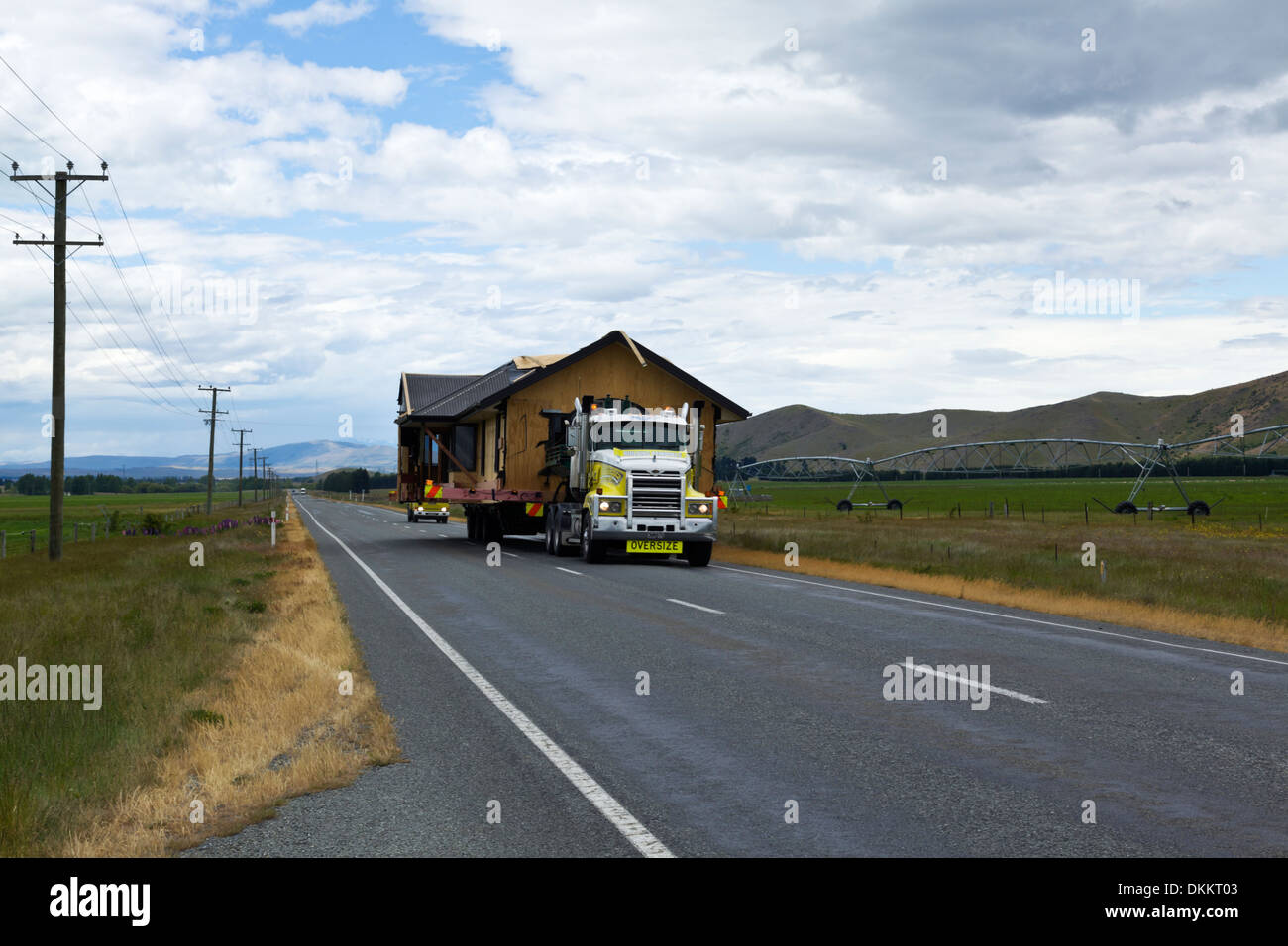 New zealand house truck hires stock photography and images Alamy