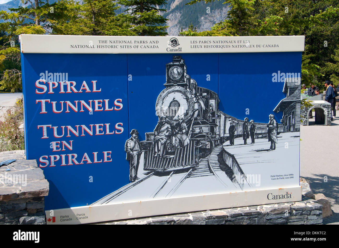 Spiral tunnels rockies hires stock photography and images Alamy
