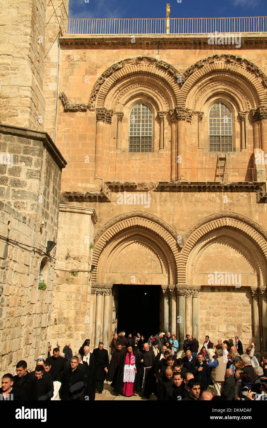 Israel, Jerusalem Old City, the Latin Procession departs from the ...