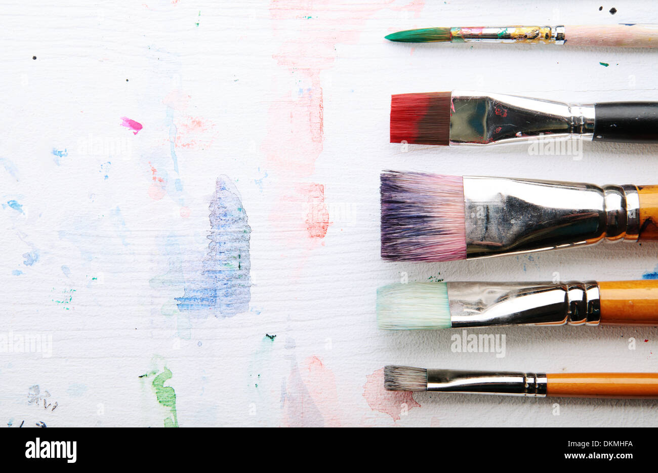 Clean used watercolor brushes hi-res stock photography and images - Alamy