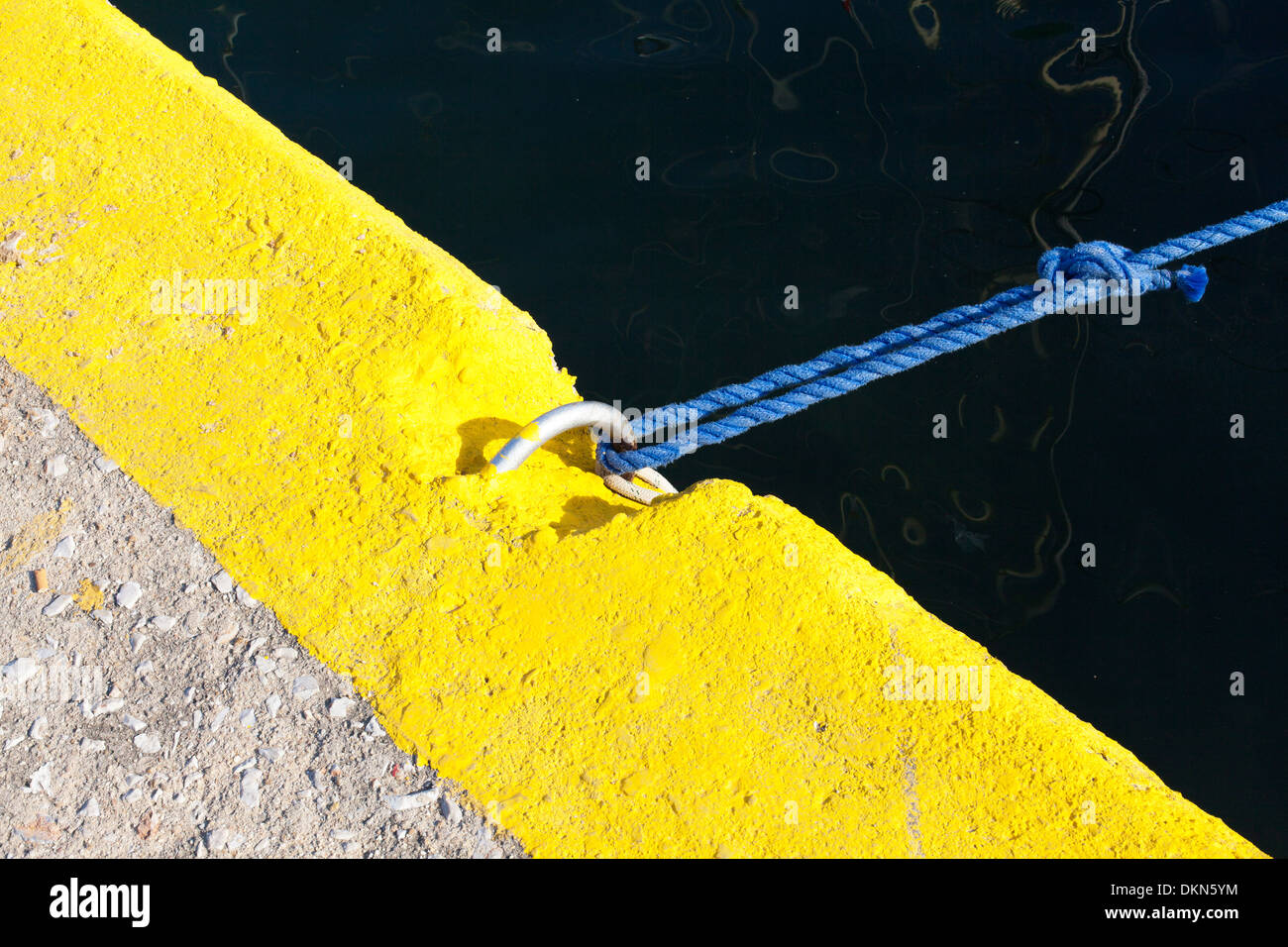 ring docking and mooring Stock Photo Alamy