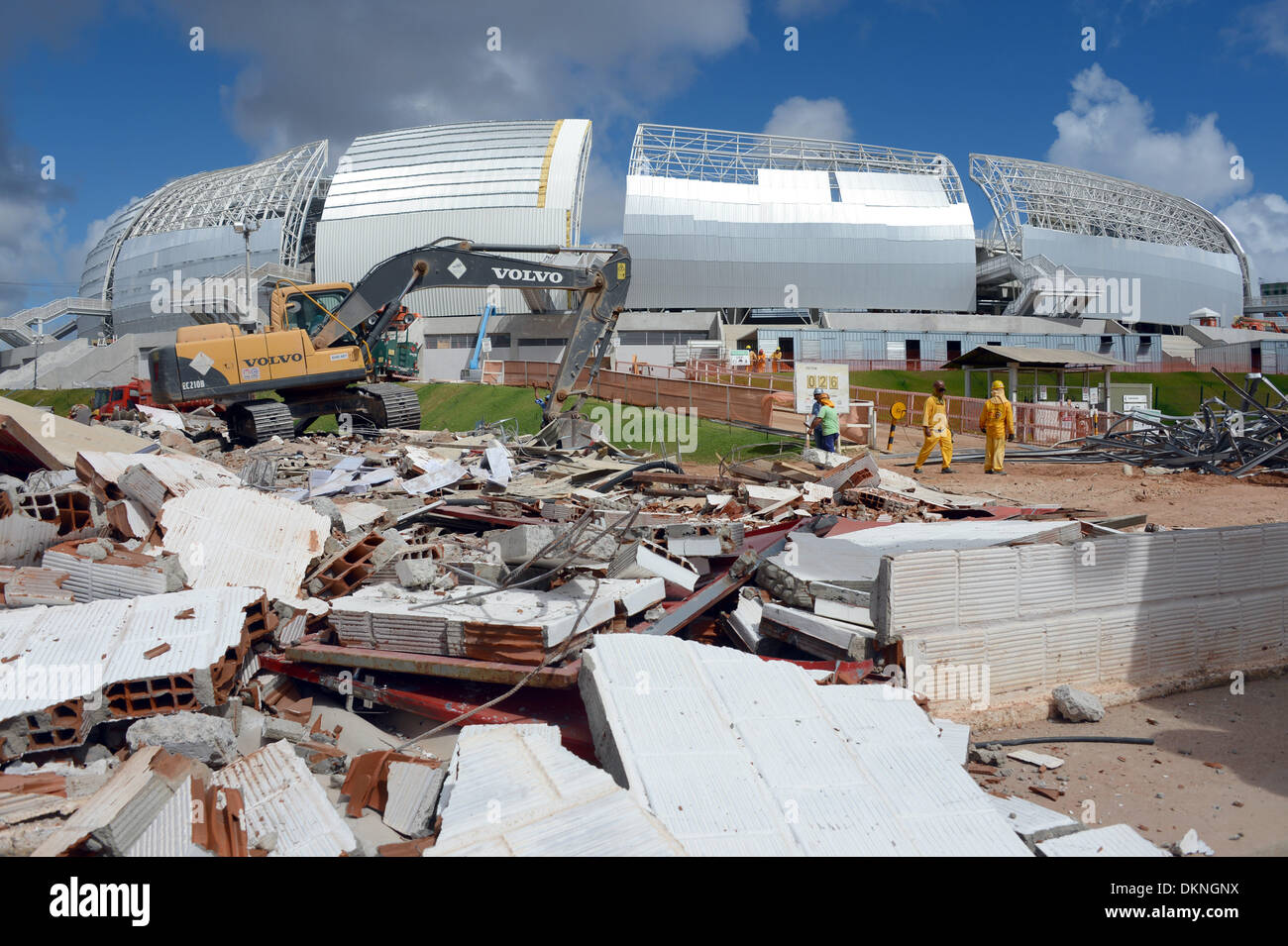 Natal, Brazil. 08th Dec, 2013. The construction site of the 'Arena das Dunas' is cluttered with debris in Natal, Brazil, 08 December 2013. Photo: MARCUS BRANDT/dpa/Alamy Live News Stock Photo