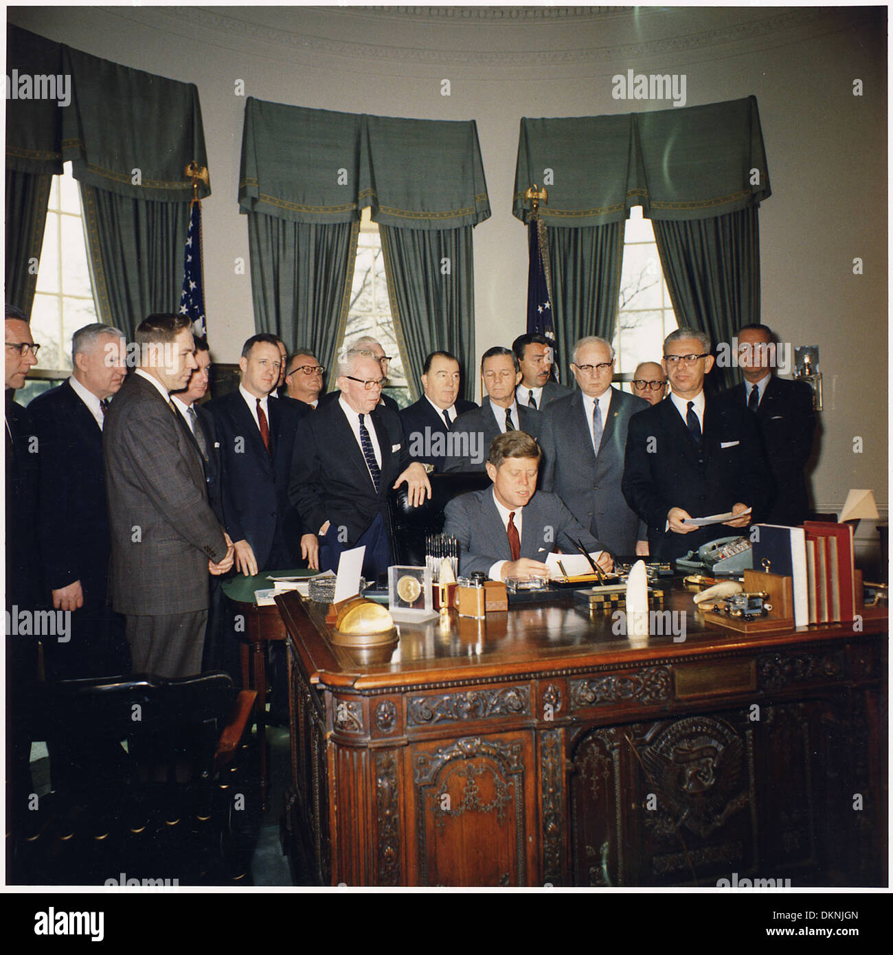 Bill Signing- Manpower Development and Training Act of 1962. President Kennedy, Secretary of Labor Arthur Goldberg... 194205 Stock Photo