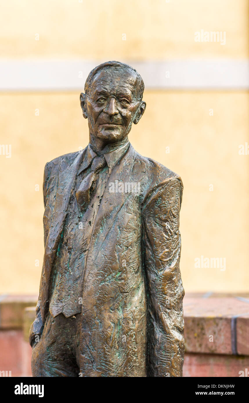 sculpture by kurt tassotti showing writer hermann hesse on the nikolaus bridge in his native town of calw, black forest, baden-w Stock Photo