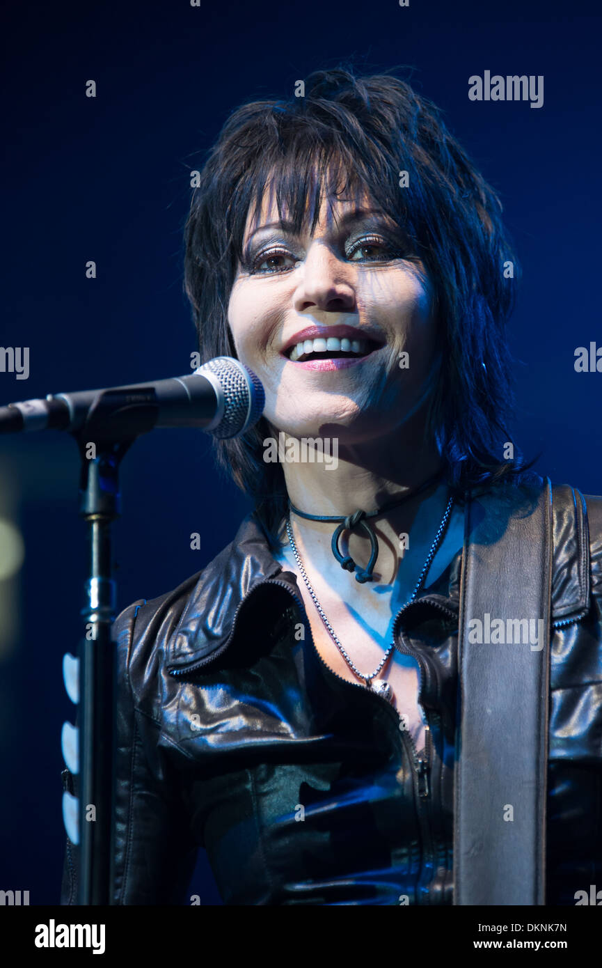 Joan Jett and the Black Hearts perform with Alt-J, Capital Cities, Ms Mr and more at Electric Christmas in Sacramento Stock Photo
