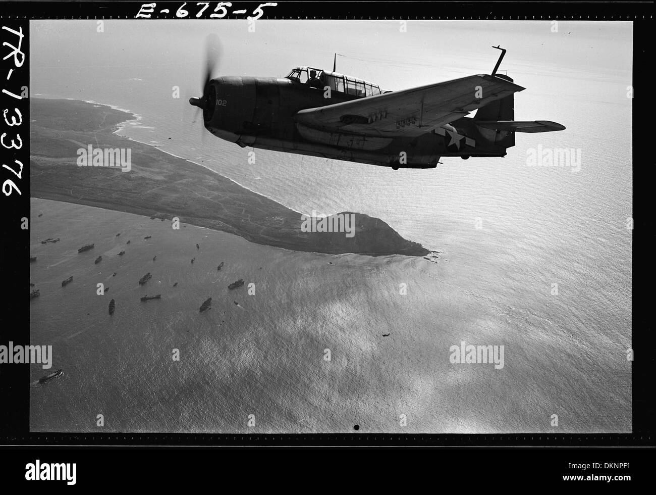 Us Combat Photographer Black And White Stock Photos Images Alamy