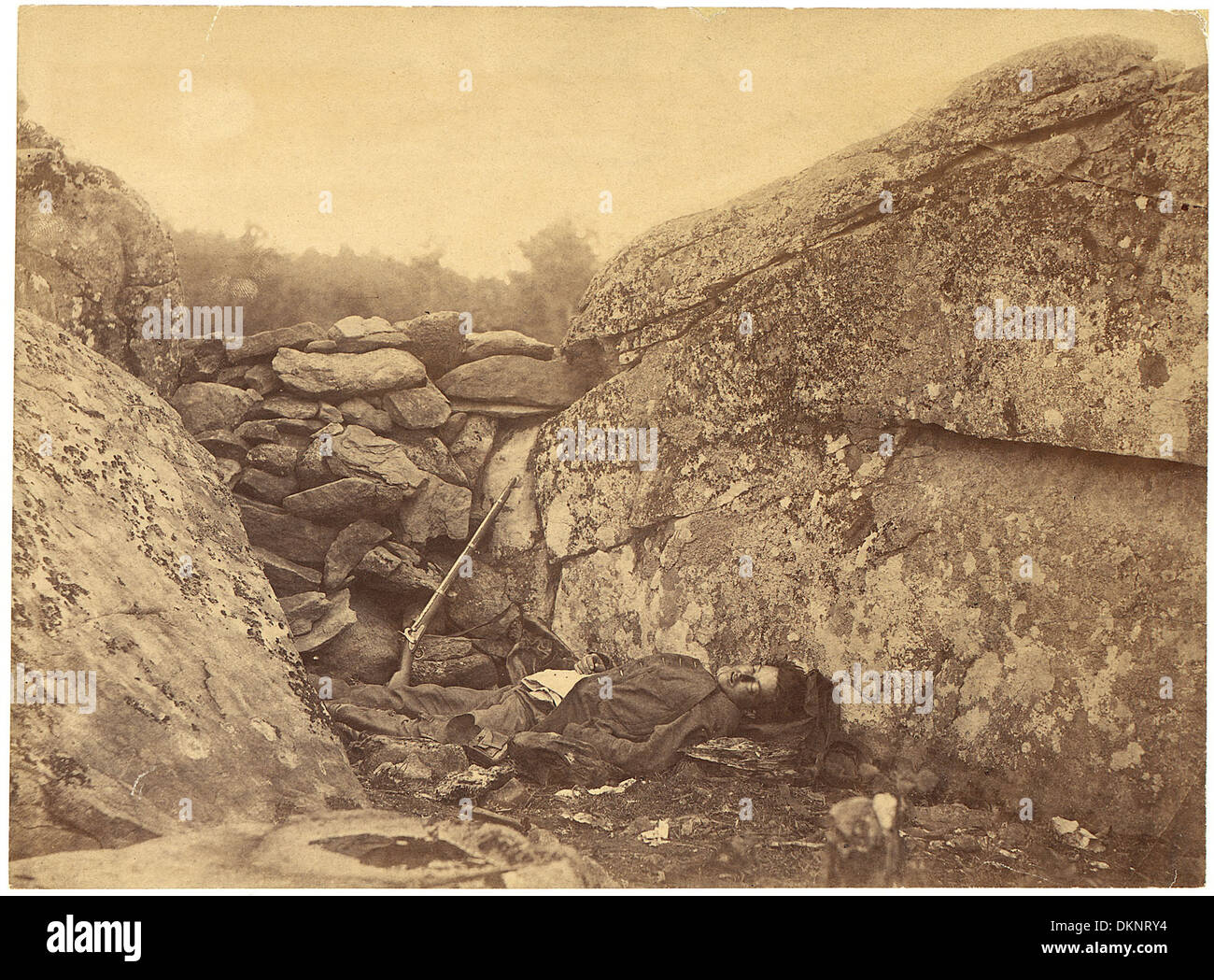 File:Position occupied by a rebel sharpshooter in rear of Devil's Den,  and the place he lost his life, from Robert N. Dennis collection of  stereoscopic views.jpg - Wikimedia Commons