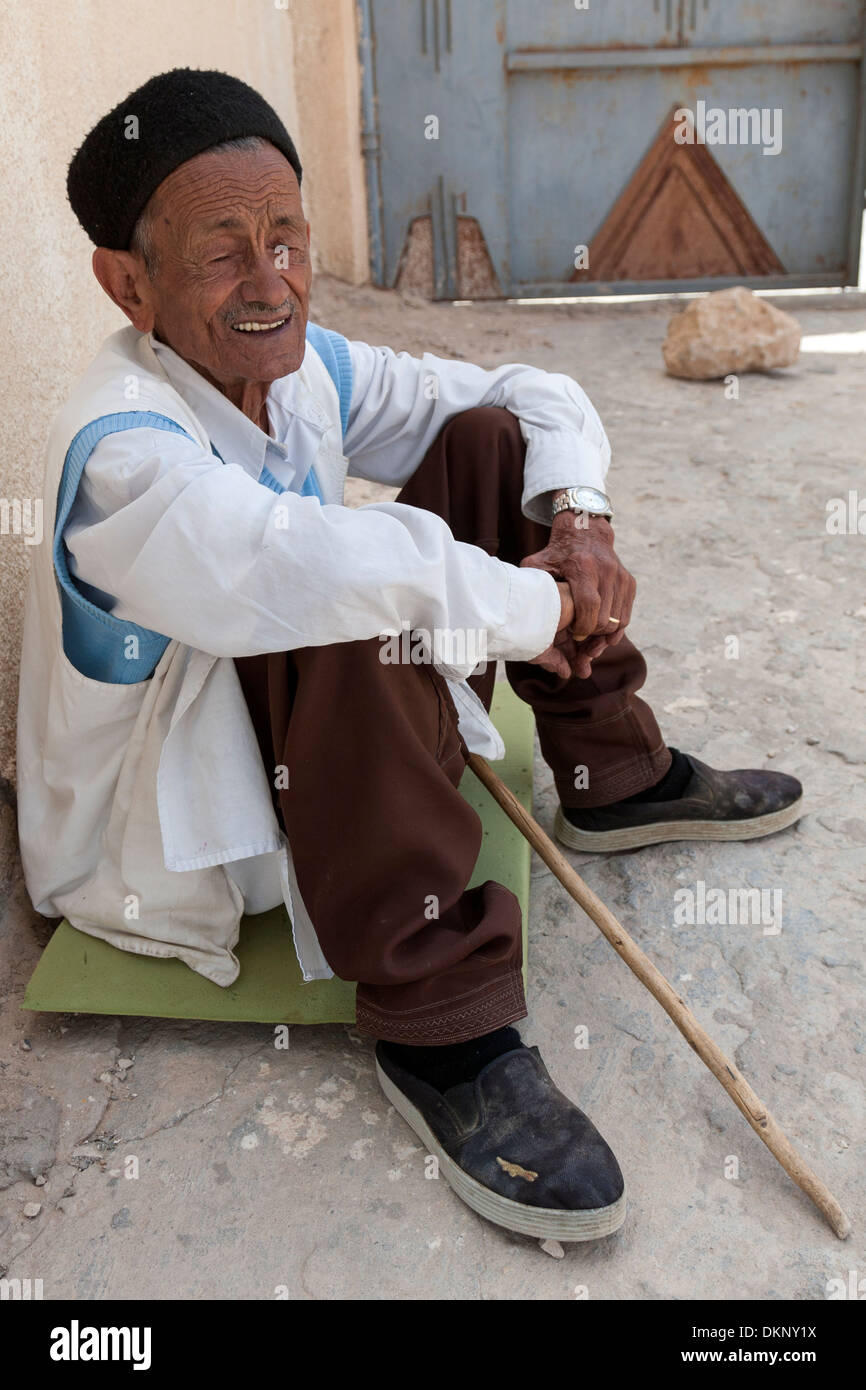 Libya, Yafran (Yefren). Local Resident in Traditional Libyan Clothing and Tunisian Hat (Chechia). Stock Photo