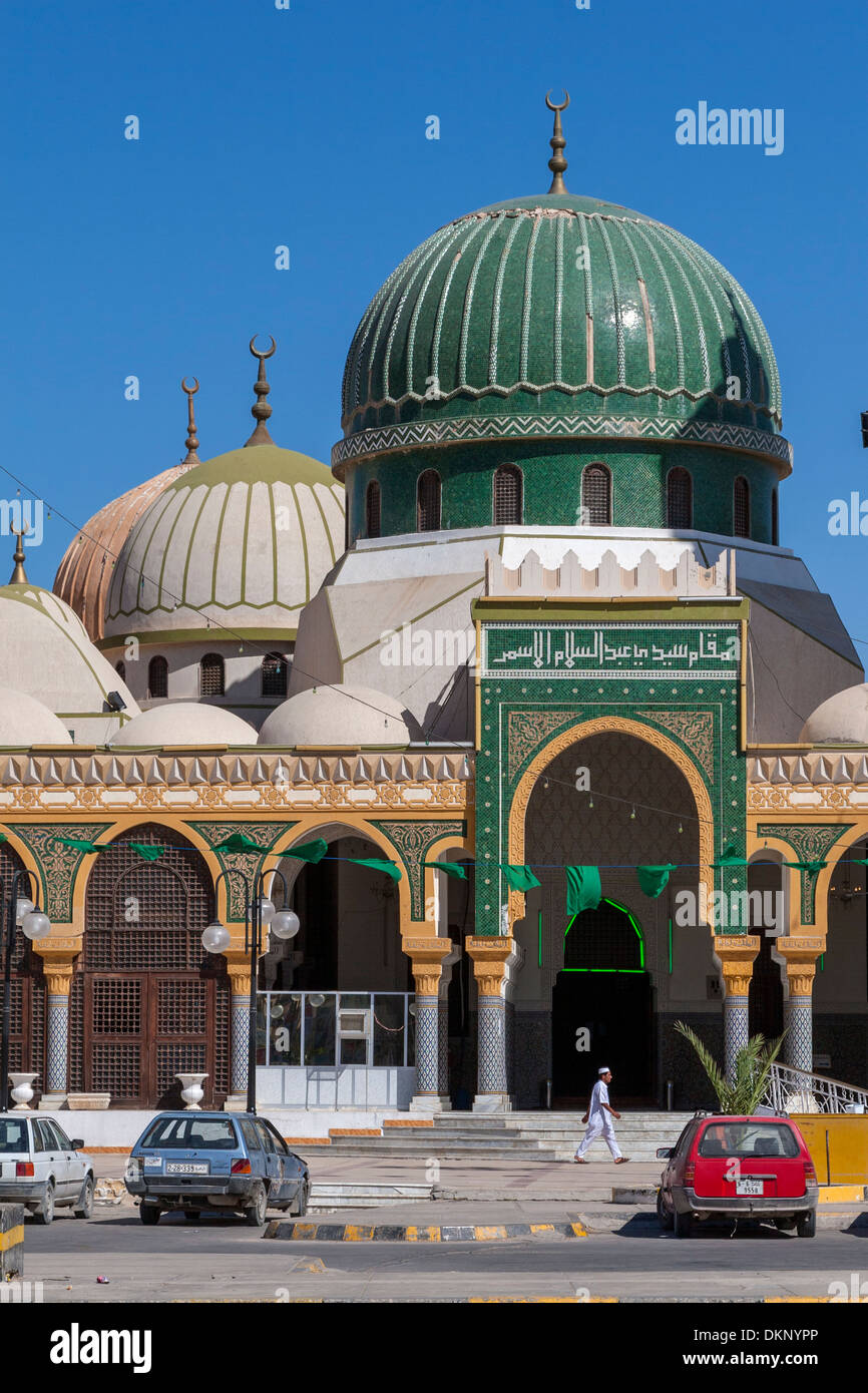 Libya, Zliten. Mausoleum of Sidi Abdulsalam al-Asmar al-Fituri, a revered Sufi holy man who died in 1575 A.D. Stock Photo