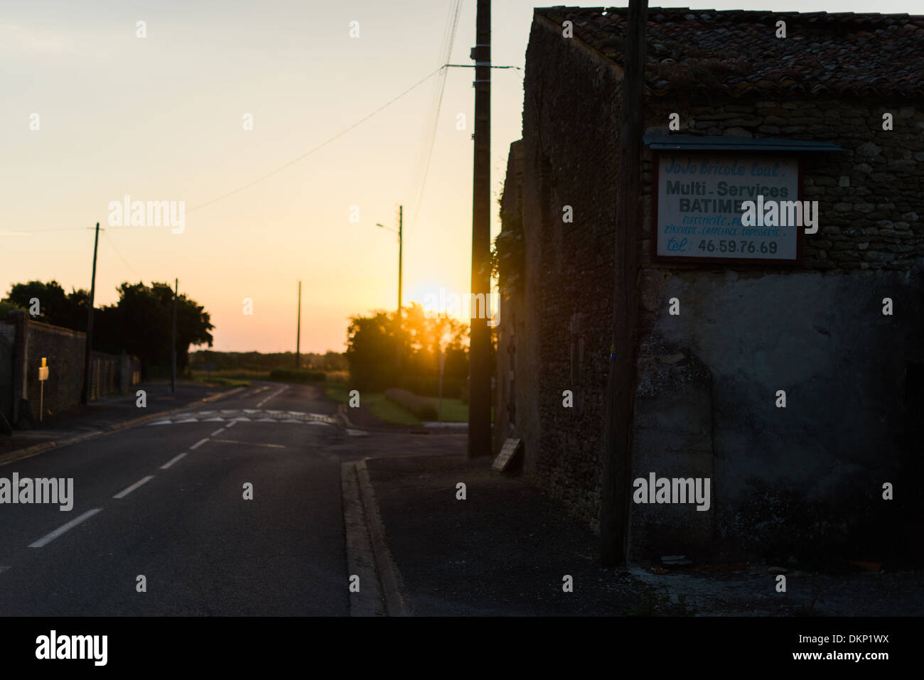 Southern France Rural Sun setting on a beautiful provincial south France rural village Stock ...
