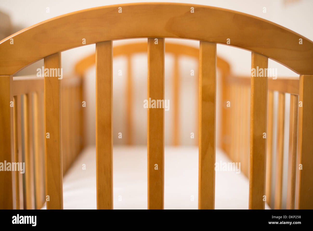 Empty crib hires stock photography and images Alamy