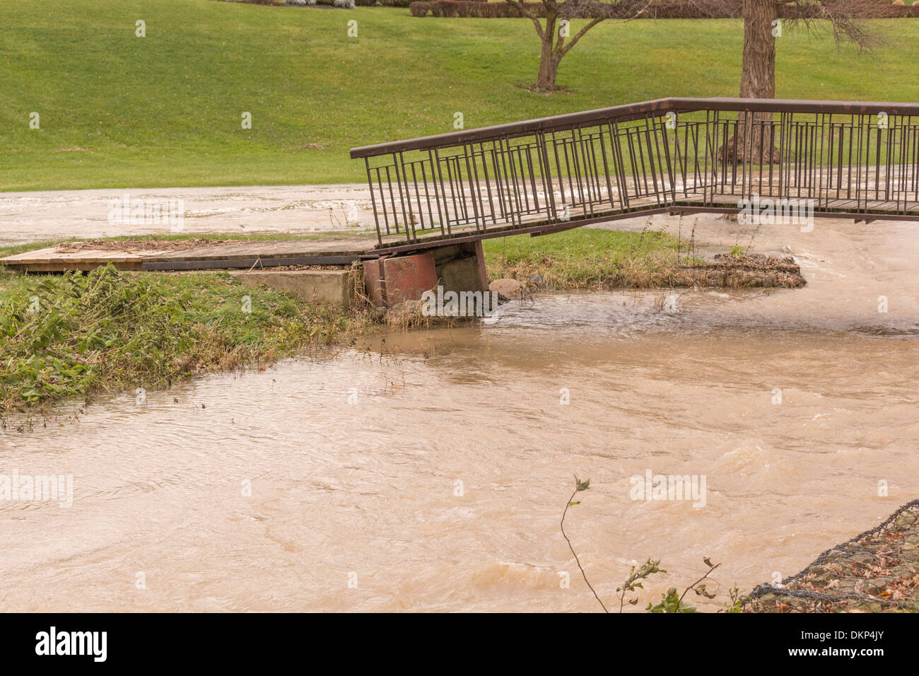 Exeter bridge hi-res stock photography and images - Alamy