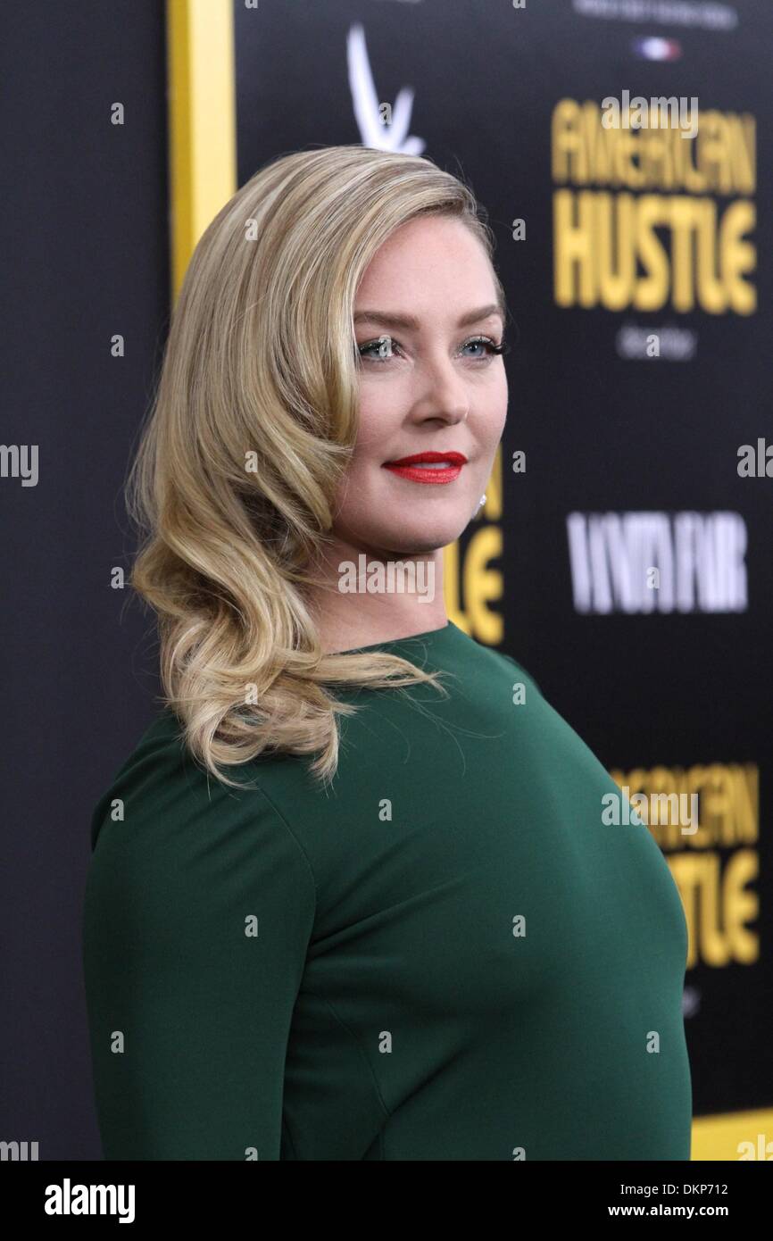 New York, NY, USA. 8th Dec, 2013. Elisabeth Röhm at arrivals for ...