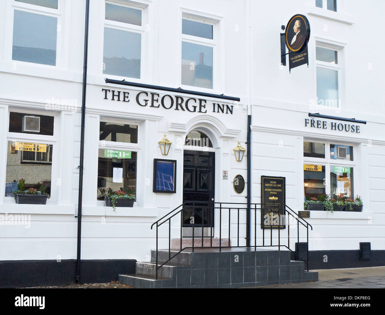 Wetherspoon free house hi-res stock photography and images - Alamy