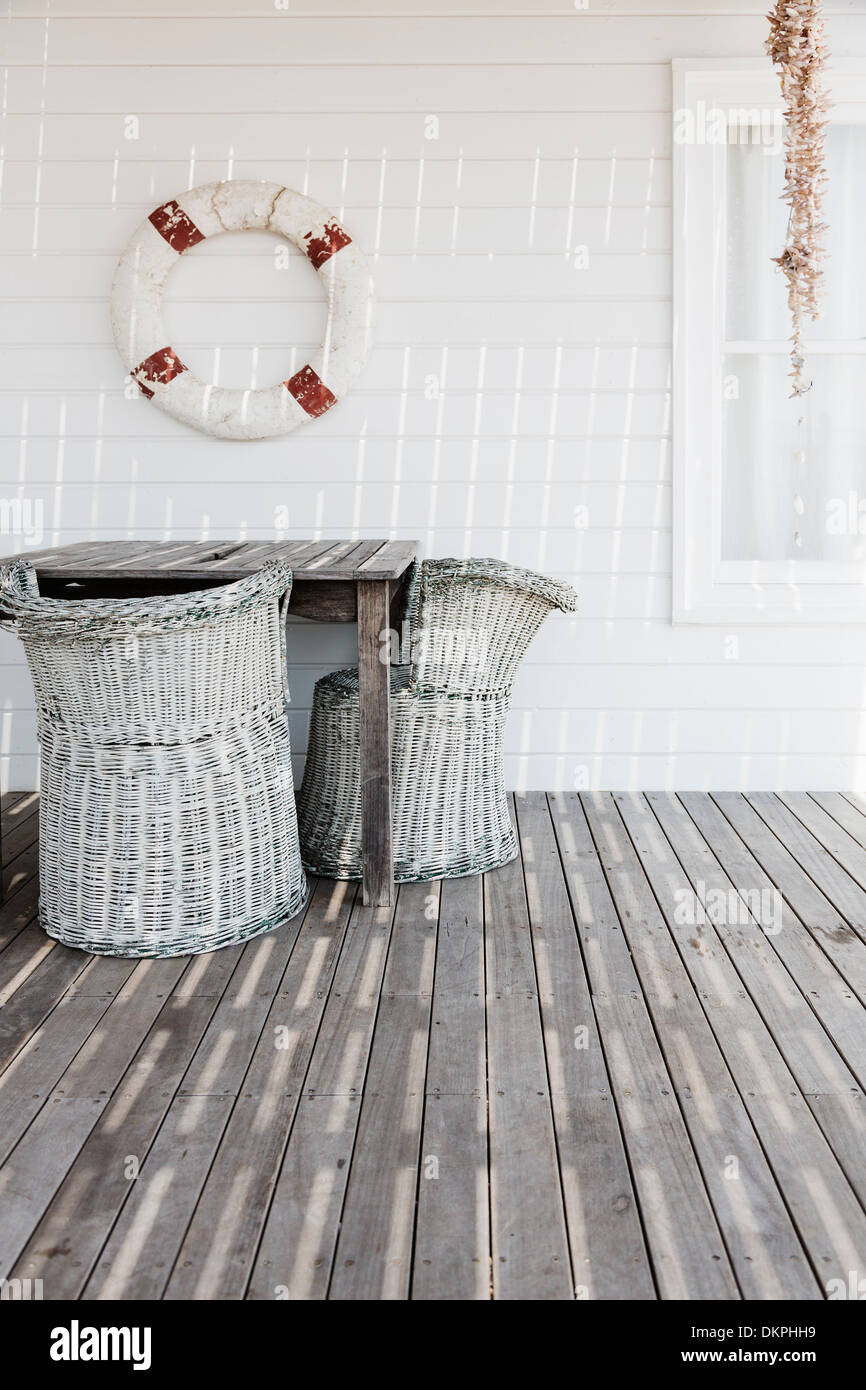 White wicker furniture hires stock photography and images Alamy