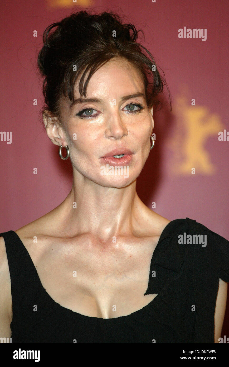 Anna thomson hi-res stock photography and images - Alamy