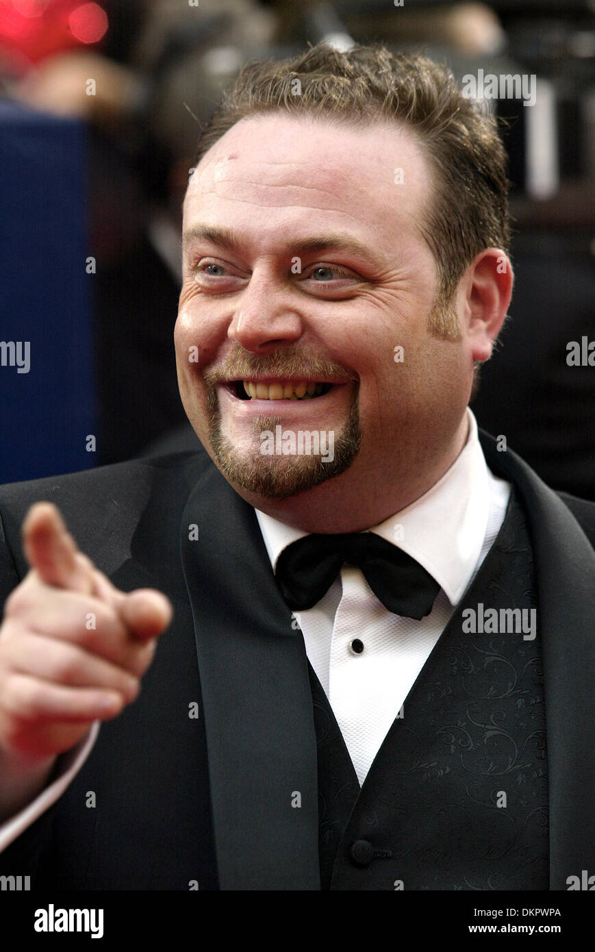 JOHN THOMPSON.COMEDIAN.DON, .THEATRE ROYAL, DRURY LANE, LON.20/04/2002.DI1066 Stock Photo