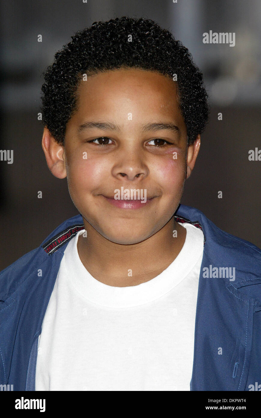 OMERO MUMBA.ACTOR & BROTHER OF SAMANTHA.ONDON, ENGL.THE ODEON, LEICESTER SQUARE, L.26/06/2002.DI2886. Stock Photo