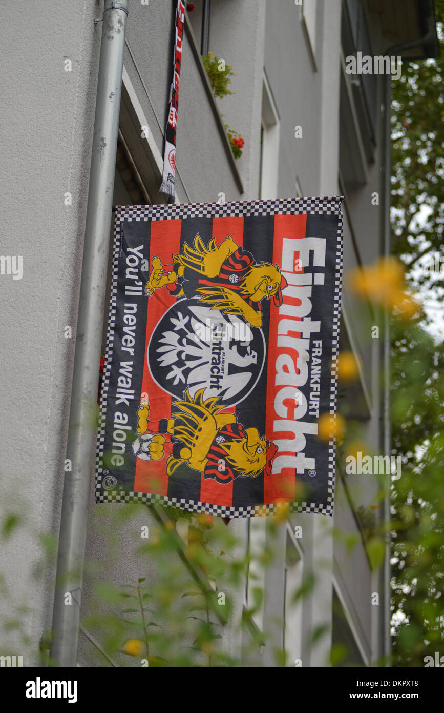 Fahne Eintracht Frankfurt Balkon Wohnhaus Frankfurt Am Main Hessen Deutschland Stock Photo Alamy