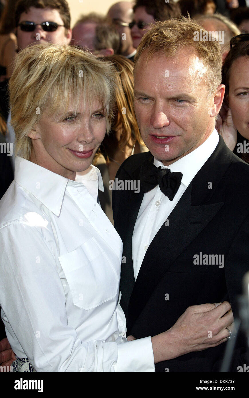 STING & TRUDIE STYLER.SINGER & WIFE.SA.SHRINE THEATRE, LOS ANGELES, U.10/03/2002.LA796 Stock Photo