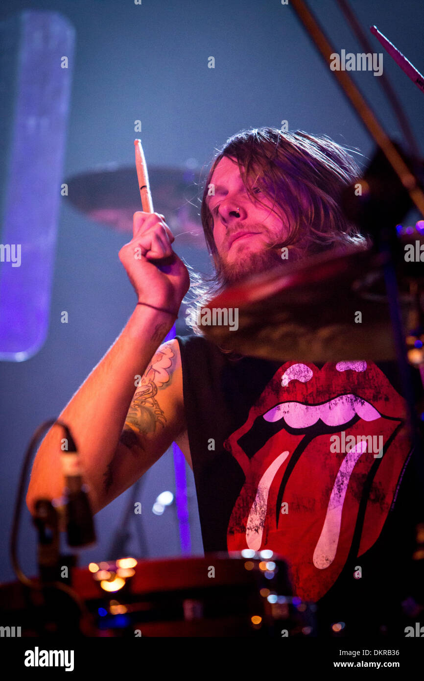 Milan Italy. 08th December 2013. The British alternative rock band DEAF HAVANA performs live at Magazzini Generali opening the show of The Fratellis Credit:  Rodolfo Sassano/Alamy Live News Stock Photo