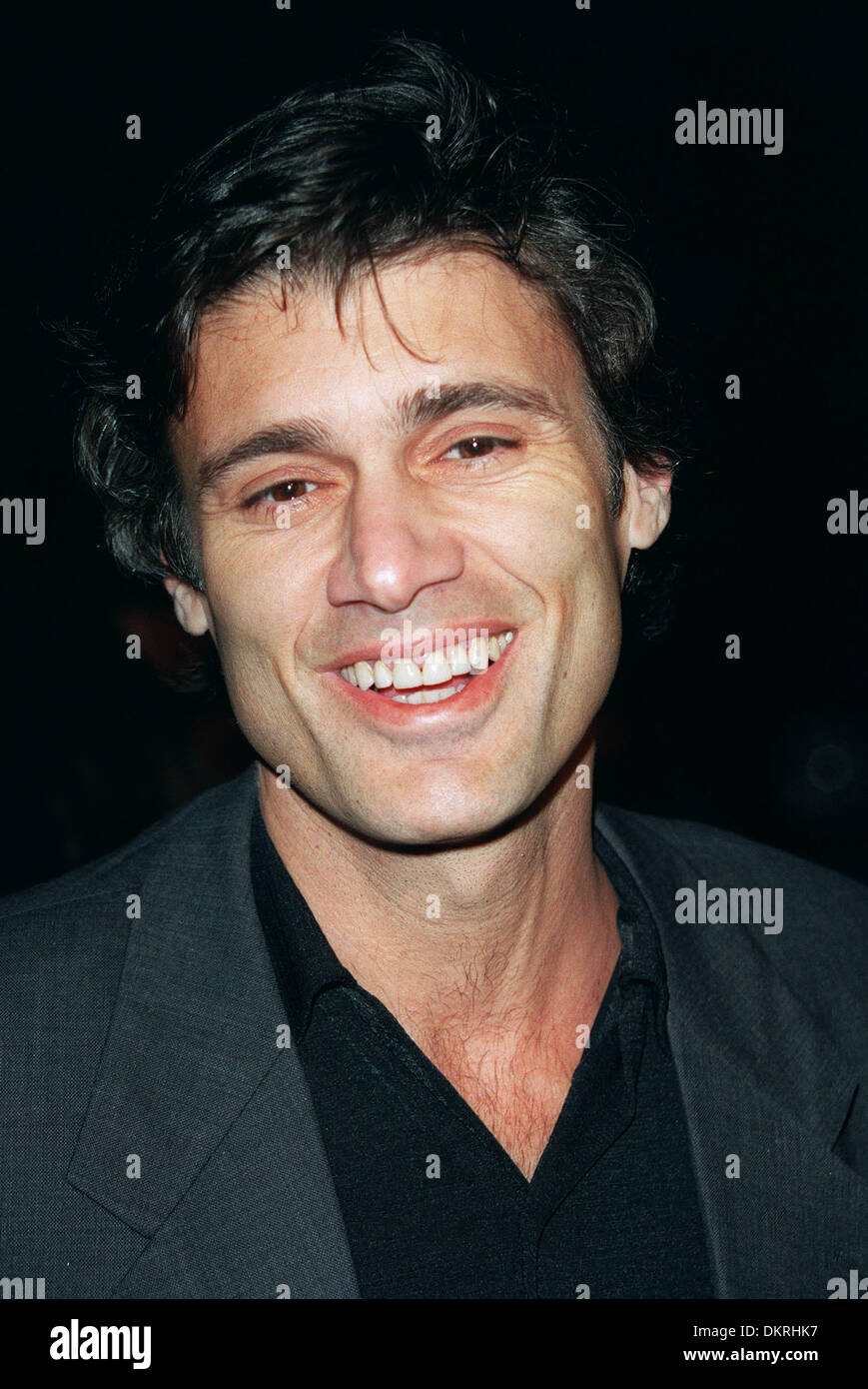 STEVEN BAUER.ACTOR.BEVERLY HILLS, LA, USA.14/12/2000.BE5C20C Stock