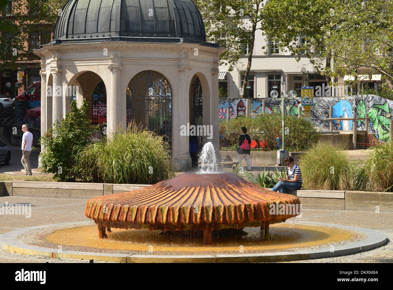 Pavillon, Trinkstelle, Kochbrunnen, Kochbrunnenplatz, Wiesbaden, Hessen, Deutschland Stock Photo