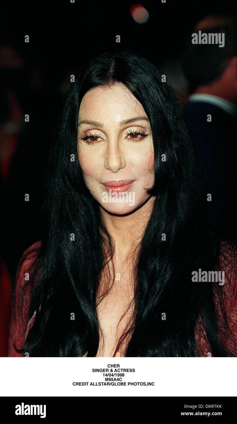 CHER.SINGER & ACTRESS.14/04/1998.M95A4C Stock Photo - Alamy